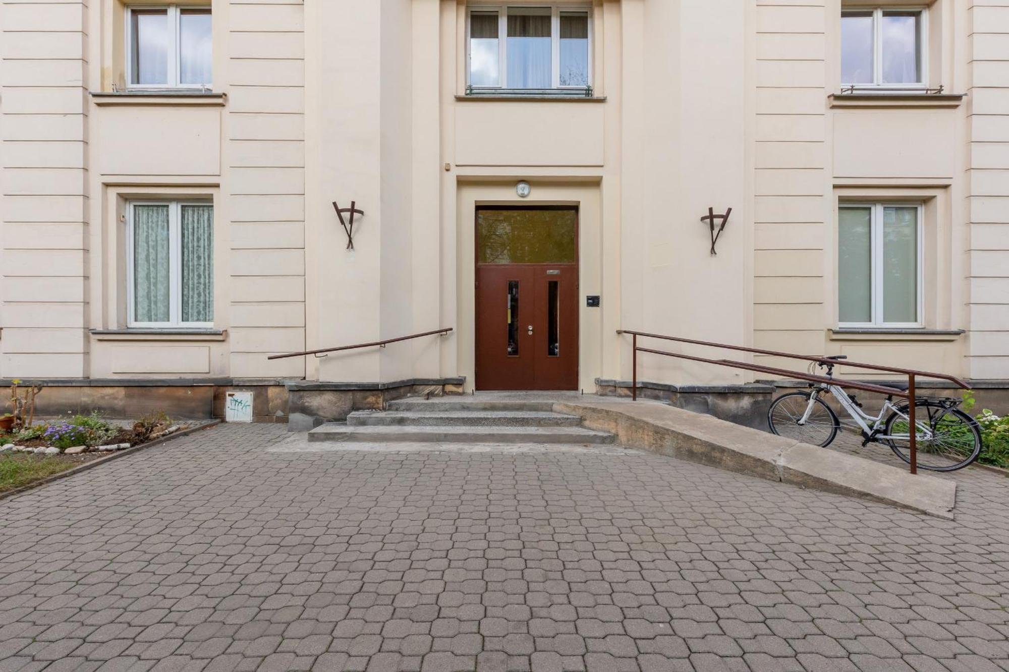 Aleja Wyzwolenia Studio with Mezzanine Warsaw Downtown by Noclegi Renters Extérieur photo